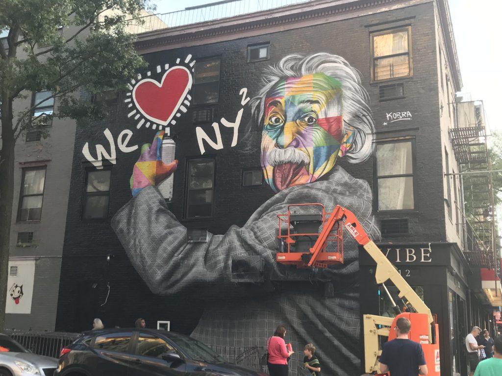 Uau! Brasileiro Kobra homenageia Michael Jackson em novo mural em Nova York